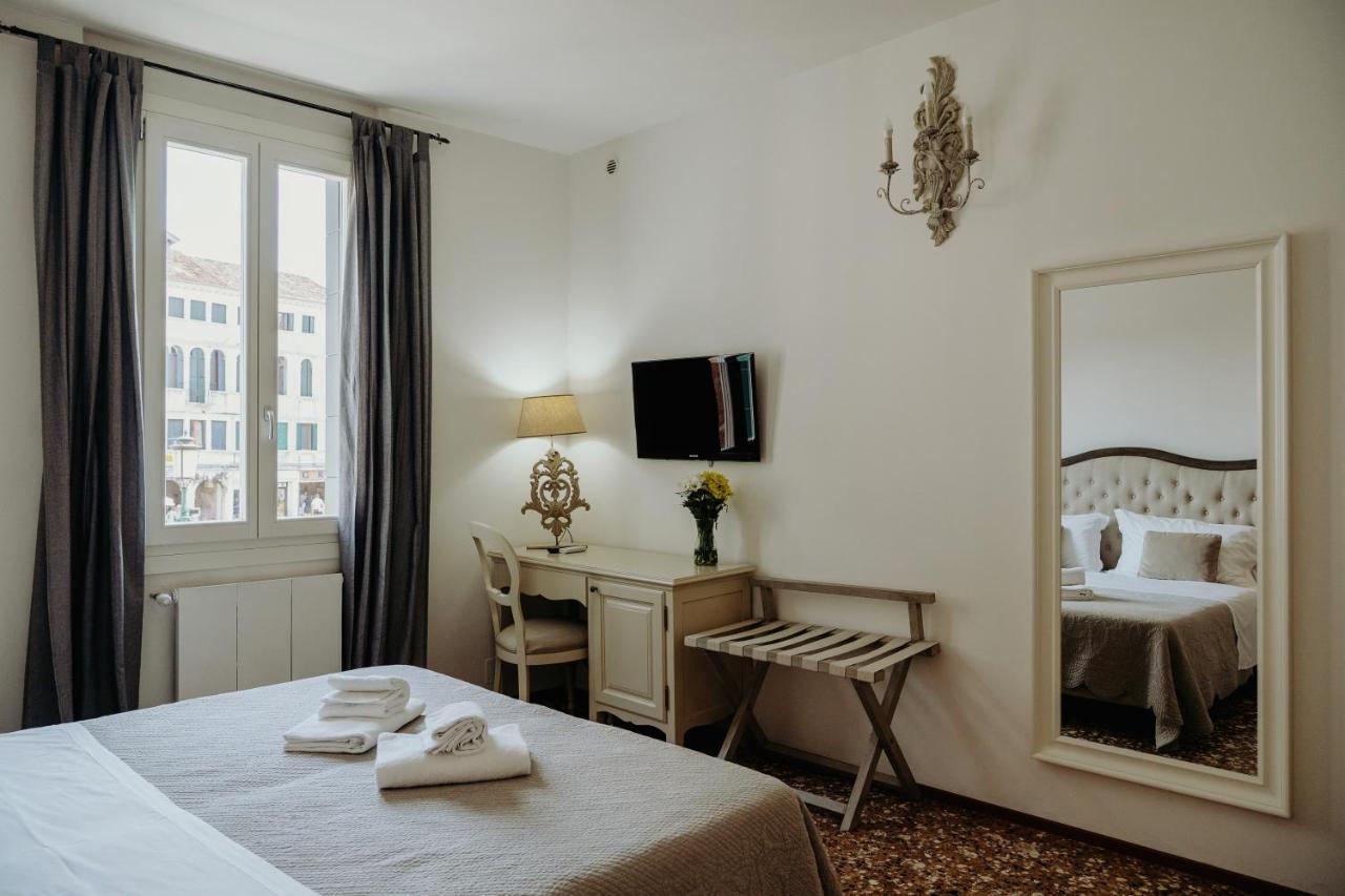 ホテル Palazzetto Barnaba ヴェネツィア エクステリア 写真